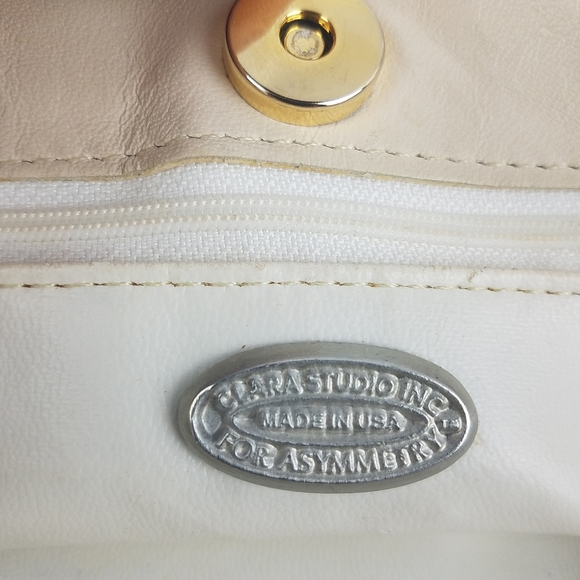 Clara Studios Inc. For Assymmetry Woven Handbag - Picture 13 of 14